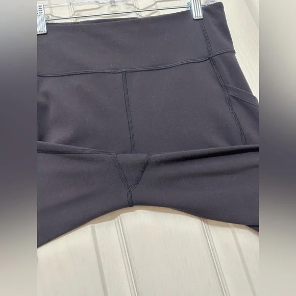 Lululemon Invigorate High-Rise Tights- With Pockets- Size 10 - Picture 9 of 10